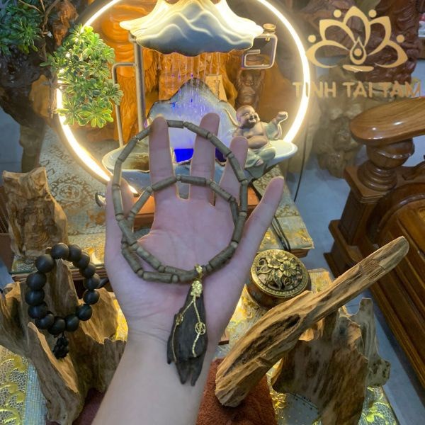 Dây chuyền trầm hương